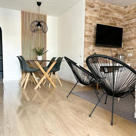 Apartamento Brisas Sevilla Kültér fotó